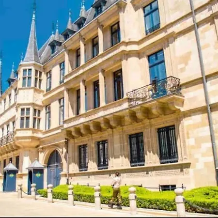 Limpersberg - Amazing And Cozy Flat Апартаменты *